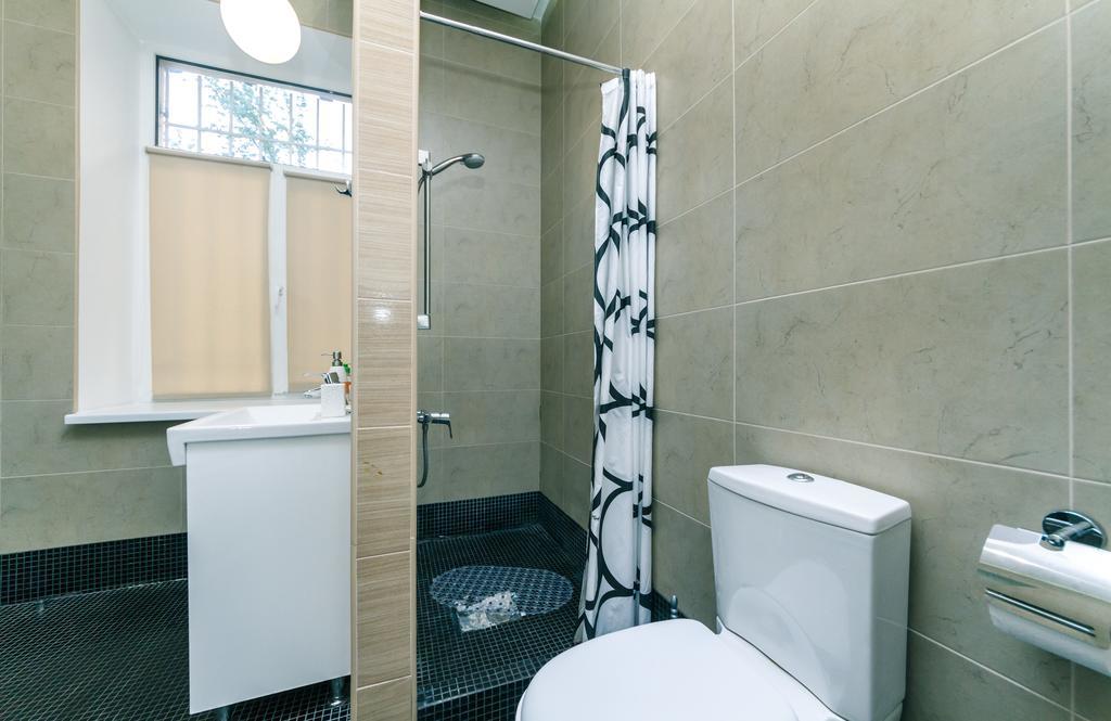 Kreschatik 21 With Terrace 2Br Kyiv Exterior photo
